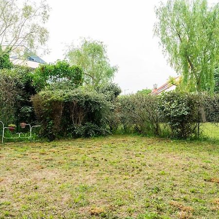 Appartement Avec Jardin Et Terrasse Pres De Paris Mantes-la-Jolie Exterior photo